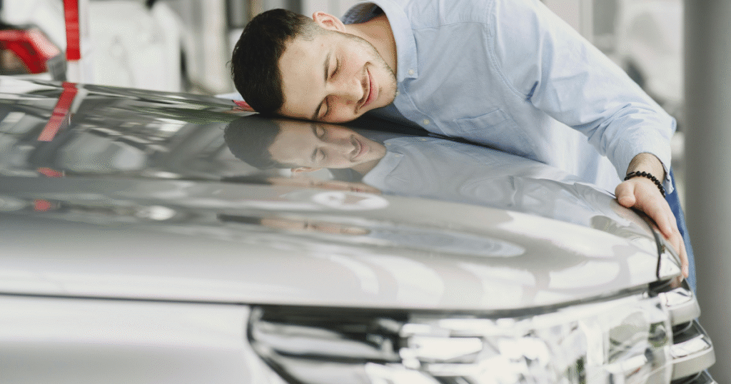 Protect car paint and interior from Duabi heat